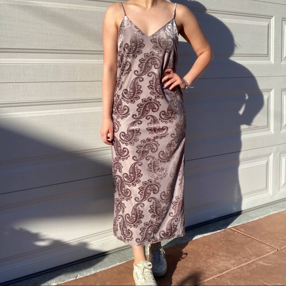Purple Paisley Velvet Midi Dress